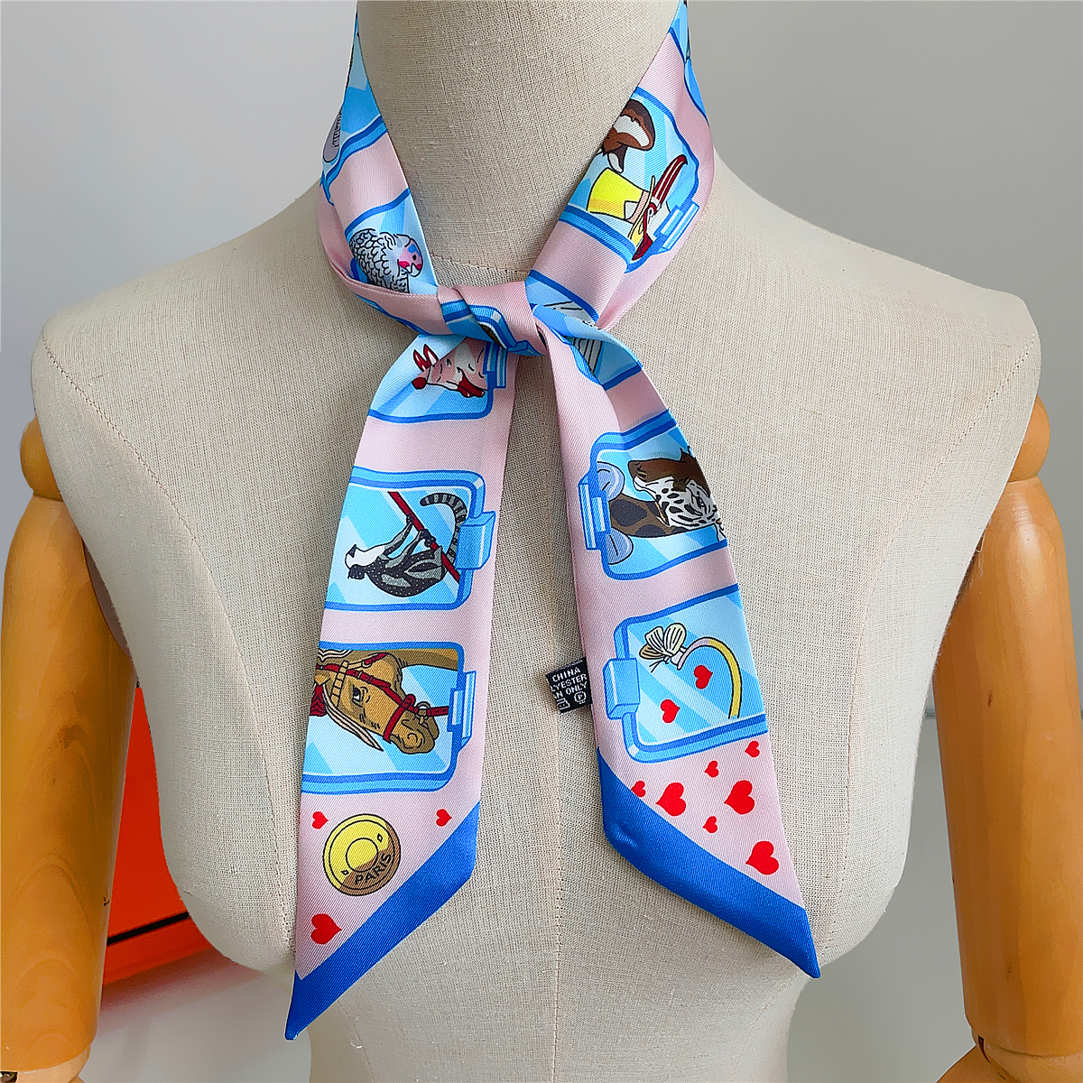 Brand Design Twill 100% Silk S - Face Scarf Mask reseña y precio