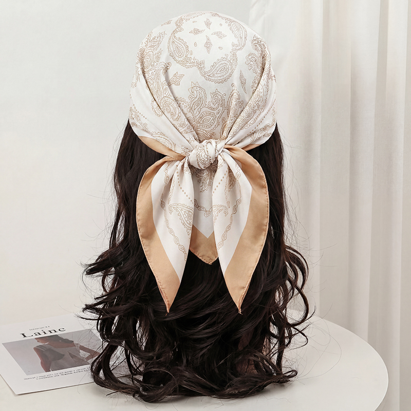 Vintage Beige Paisley Print Sq - Ascot Neck Scarf reseña y precio