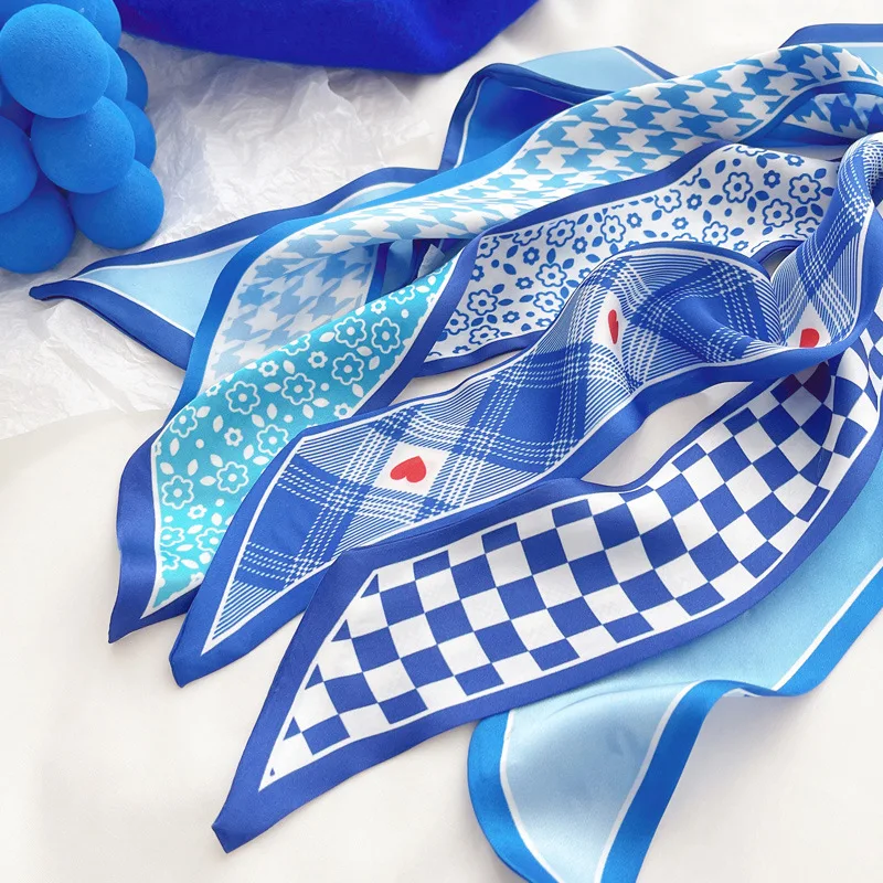 Klein blue silk scarf new chec - Ascot Neck Scarf reseña y precio